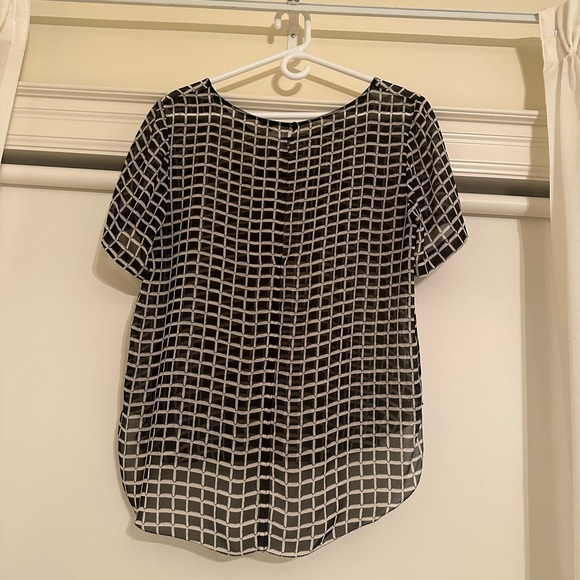 Vintage Aritzia Wilfred Sheer Blouse - 100% silk - Picture 2 of 3